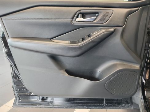 Certified 2024 Nissan Rogue SL w/ SL Premium Package FWD image 29