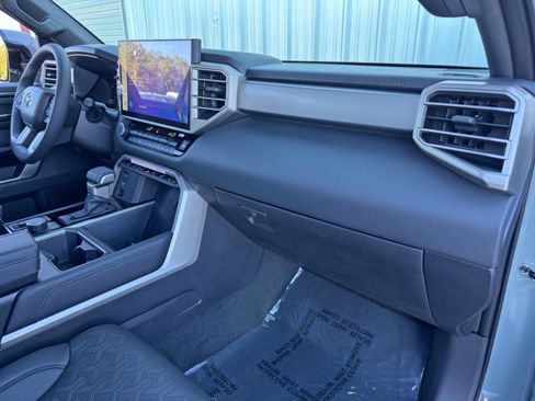 Used 2025 Toyota Tundra Limited image 14