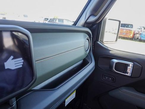 New 2026 Jeep Gladiator Mojave AWD/4WD image 22