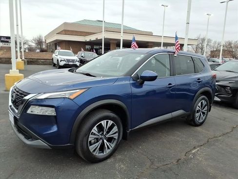 Certified 2023 Nissan Rogue SV image 7