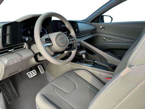New 2025 Hyundai Elantra Sport FWD image 14