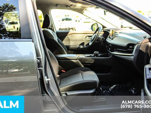 Used 2022 Nissan Rogue SV FWD image 20