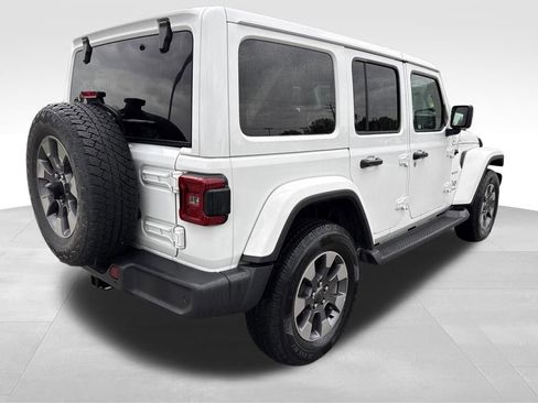 Used 2020 Jeep Wrangler Unlimited Sahara w/ LED Lighting Group AWD/4WD image 4