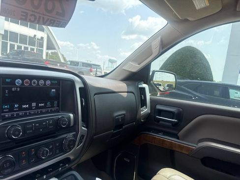 Used 2018 GMC Sierra 1500 SLT AWD/4WD image 26