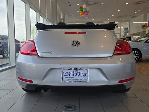 Used 2014 Volkswagen Beetle 2.5 FWD image 16