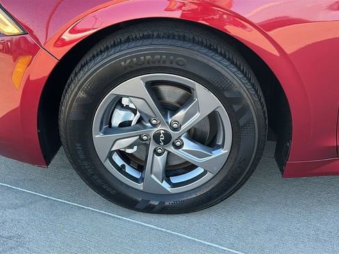 Used 2023 Kia K5 LXS image 6