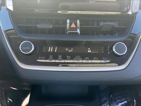 Used 2024 Toyota Corolla LE image 37