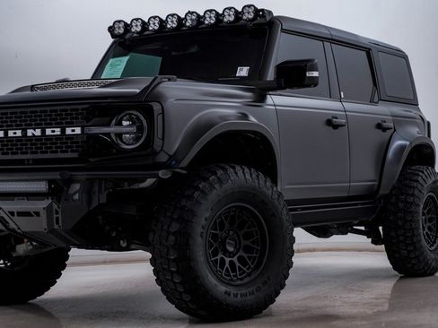 Used 2021 Ford Bronco First Edition image 2