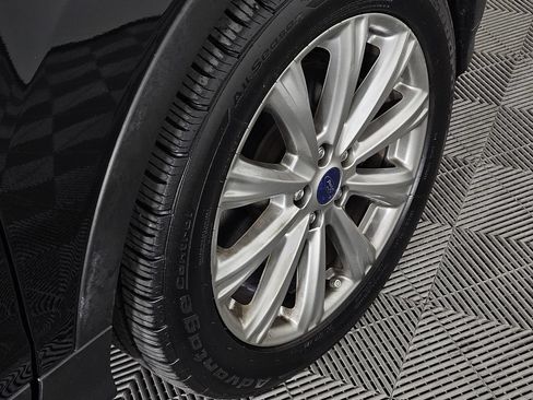 Used 2017 Ford Escape Titanium FWD image 6