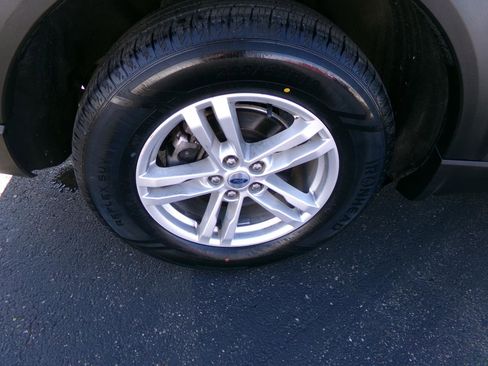 Used 2023 Ford Explorer 4WD image 44