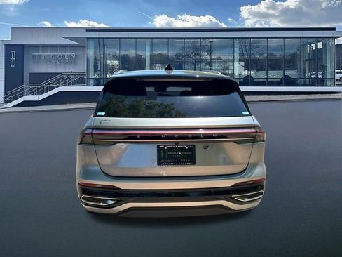 New 2026 Lincoln Nautilus Reserve AWD/4WD image 7