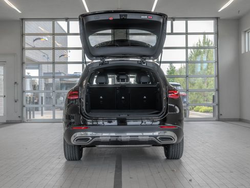Used 2026 Mercedes-Benz GLC 300 4MATIC image 16