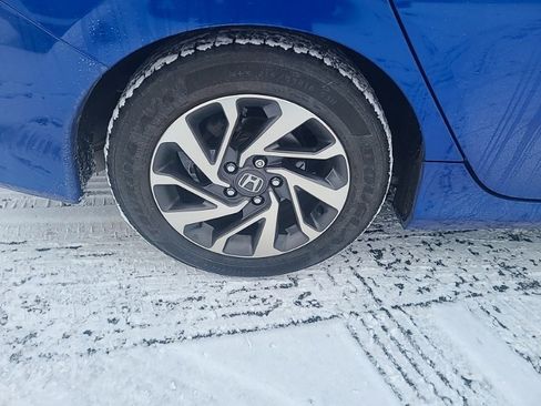 Used 2017 Honda Civic EX image 8