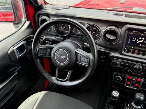 Used 2022 Jeep Gladiator Sport AWD/4WD image 13