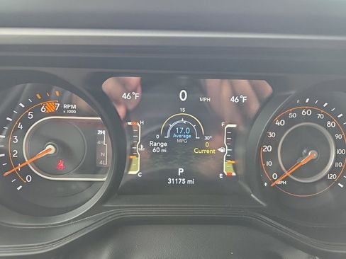 Used 2025 Jeep Wrangler Unlimited Rubicon image 24