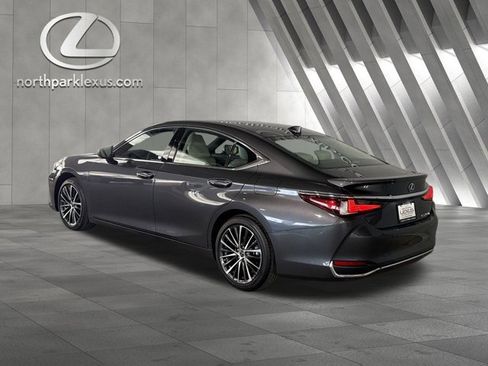 Certified 2025 Lexus ES 300h w/ Premium Package image 2