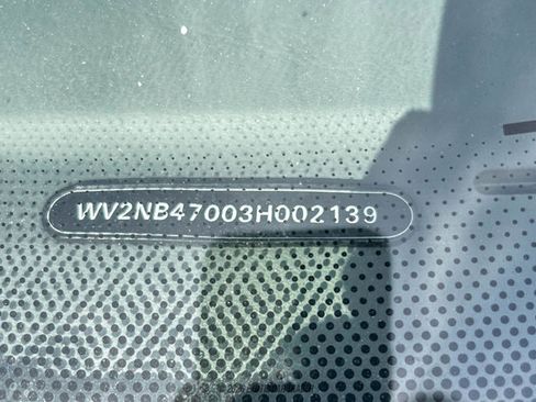 Used 2003 Volkswagen Eurovan MV image 92