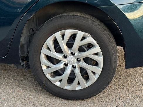 Used 2019 Toyota Corolla LE w/ Carpet Mat Package (TMS) FWD image 33