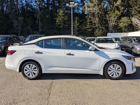 New 2025 Nissan Sentra S image 4