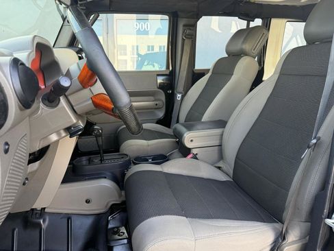 Used 2007 Jeep Wrangler Unlimited X RWD image 19