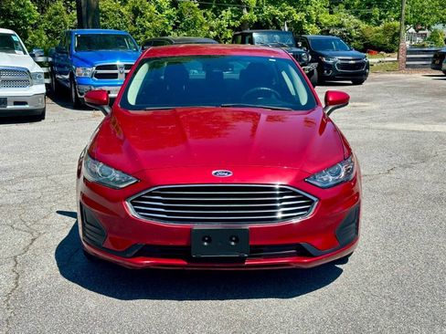 Used 2020 Ford Fusion SE FWD image 2