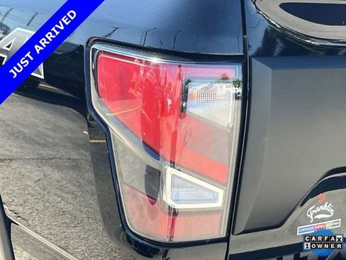 Used 2024 Nissan Titan PRO-4X w/ Pro-4x Convenience Package AWD/4WD image 10