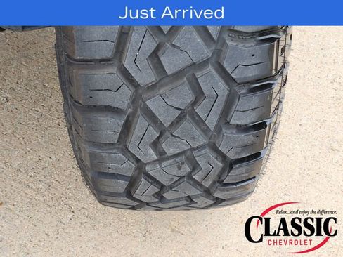 Used 2025 Jeep Wrangler Sport AWD/4WD image 23