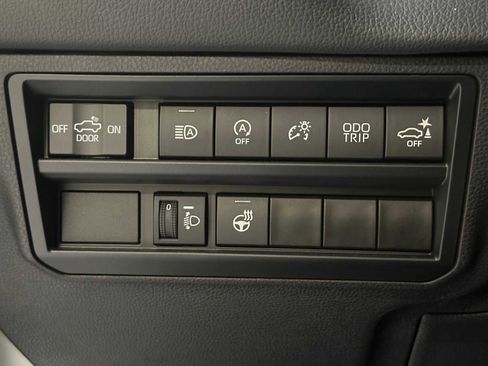 Used 2023 Toyota Tundra Limited w/ TRD Off-Road Package image 18