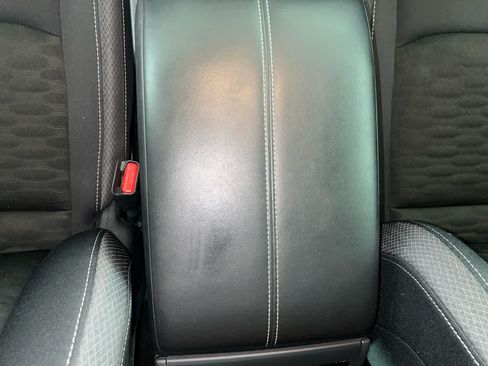 Used 2025 Nissan Pathfinder SV AWD/4WD image 22