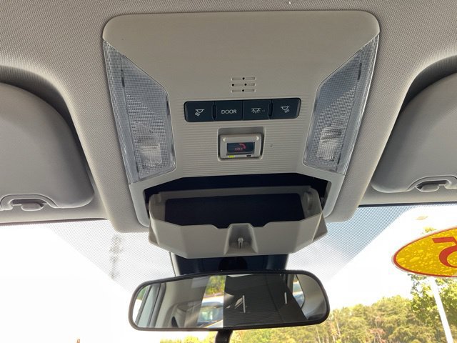 Used 2025 Toyota RAV4 LE FWD image 33