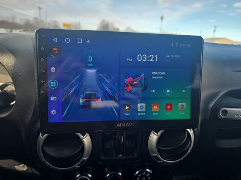 Used 2012 Jeep Wrangler Unlimited Sahara w/ Dual Top Group image 23