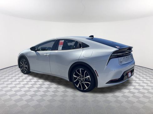 New 2026 Toyota Prius Plug-In Hybrid FWD image 5