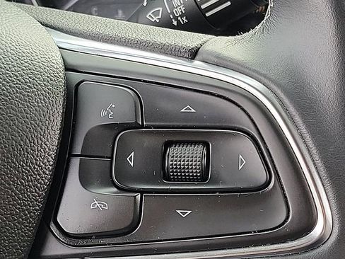 Used 2022 Buick Encore GX Select image 11