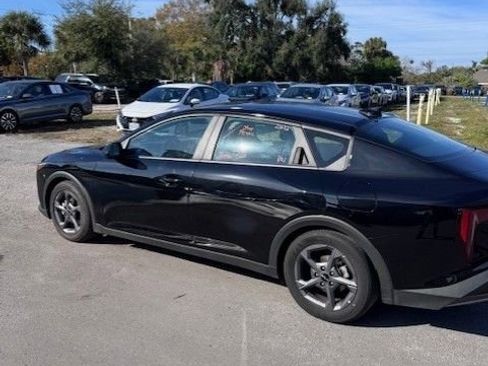 Used 2025 Kia K4 LXS image 5