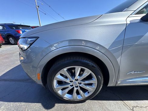 Used 2023 Buick Envision Avenir image 10