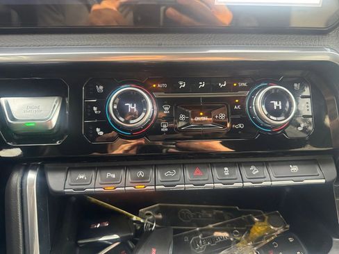 Used 2023 GMC Sierra 1500 Denali w/ Technology Package image 19