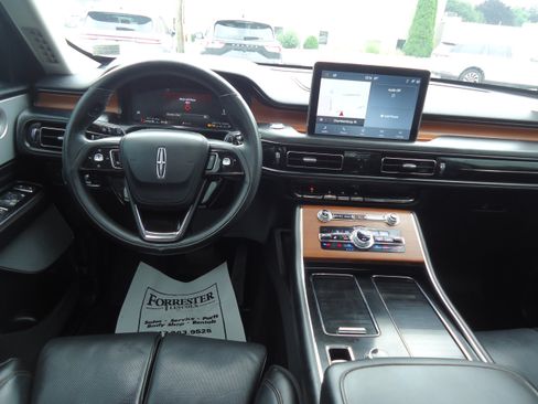 Used 2020 Lincoln Aviator Reserve w/ Equipment Group 202A AWD/4WD image 11