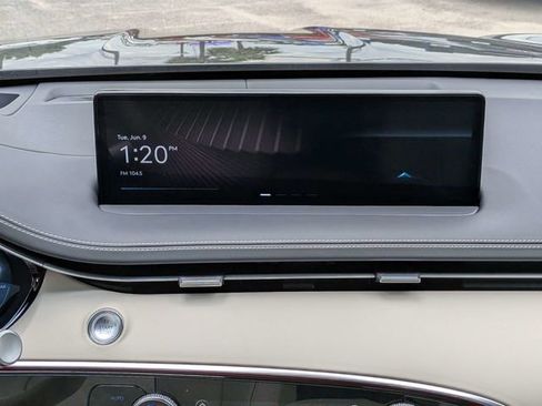 Used 2025 Genesis Electrified GV70 w/ Prestige Package AWD/4WD image 19