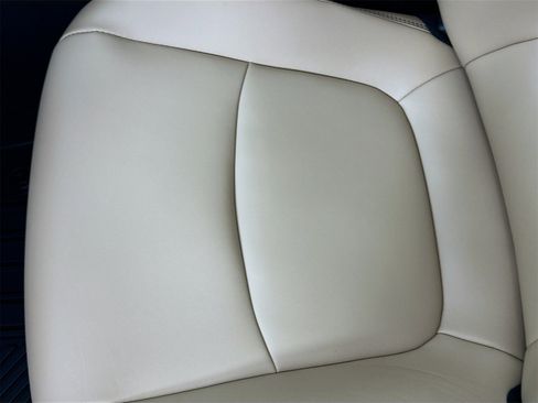 Used 2025 Toyota RAV4 XLE Premium image 20