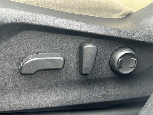 Used 2019 Subaru Ascent Limited image 18