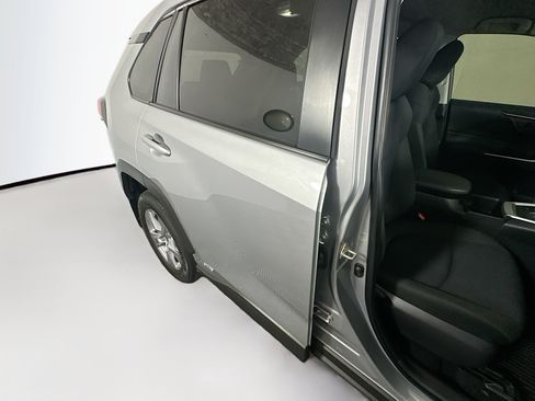 Used 2025 Toyota RAV4 LE AWD/4WD image 27