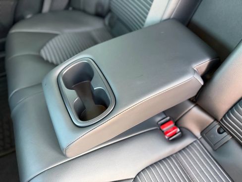 Used 2023 Toyota Camry SE image 38