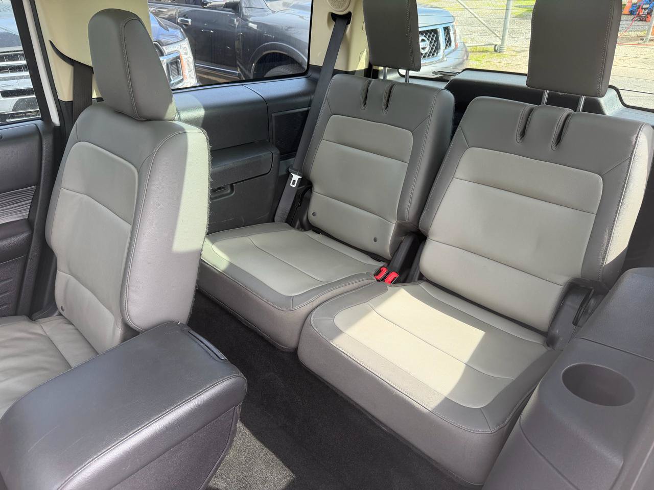 Used 2016 Ford Flex Limited w/ Equipment Group 303A AWD/4WD image 36