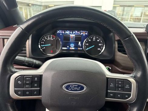 Used 2023 Ford Expedition Limited image 35