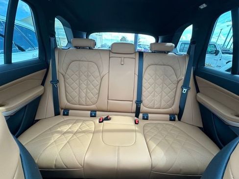 Used 2026 BMW X5 xDrive40i w/ M Sport Package image 34