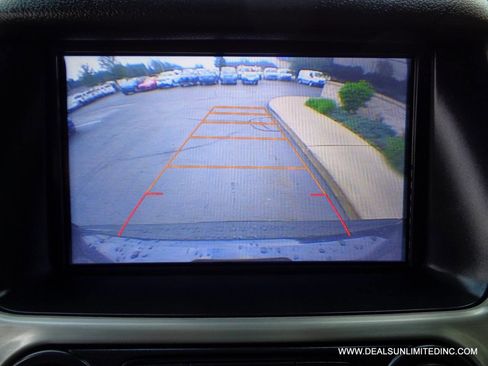 Used 2017 GMC Yukon SLT image 19