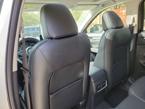 New 2025 MAZDA CX-5 AWD 2.5 S w/ Preferred Package image 16