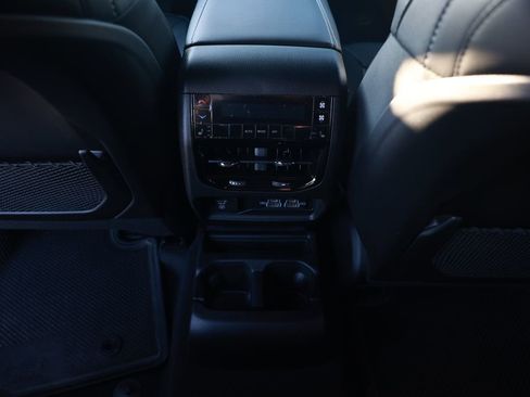 New 2025 Jeep Grand Cherokee L Limited image 27