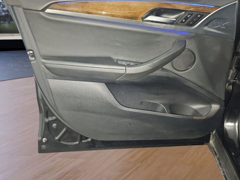 Used 2023 BMW X3 sDrive30i w/ Convenience Package image 16