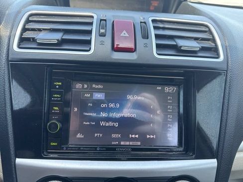 Used 2015 Subaru Crosstrek 2.0i Premium w/ Popular Package #2 AWD/4WD image 16